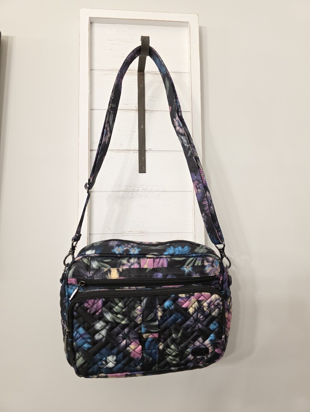 Lug Carousel Xl Bloom Black